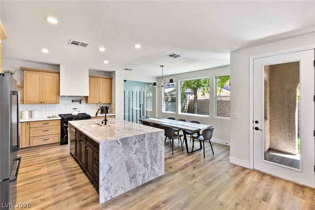 620 Wandering Violets Way, Las Vegas, NV 89138