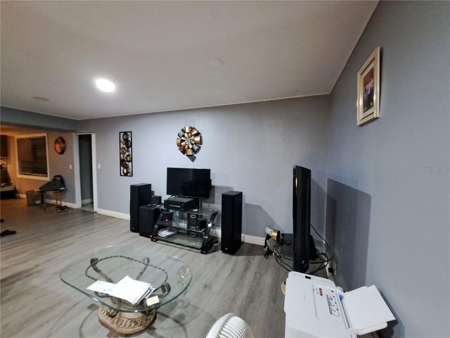 2814 N MARYLAND AVENUE, Plant City, FL 33563