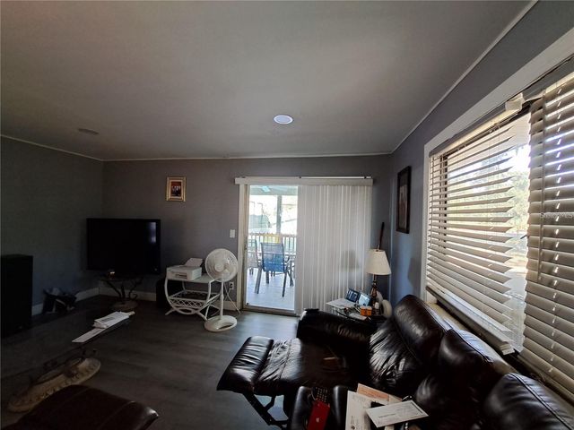 2814 N MARYLAND AVENUE, Plant City, FL 33563