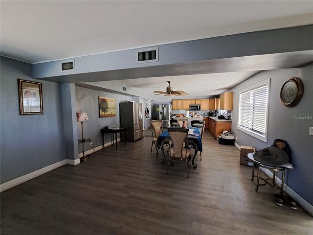 2814 N MARYLAND AVENUE, Plant City, FL 33563