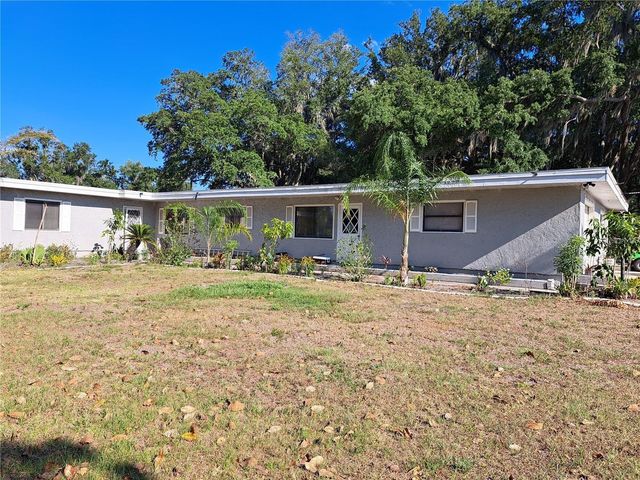 2814 N MARYLAND AVENUE, Plant City, FL 33563