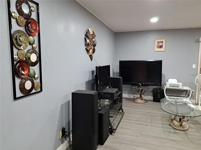 2814 N MARYLAND AVENUE, Plant City, FL 33563