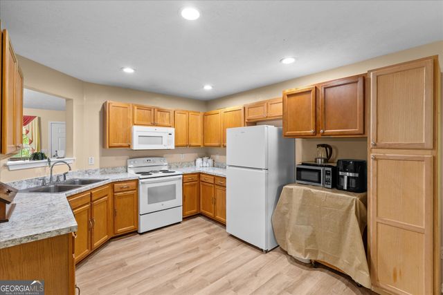 14 Wood Circle, Villa Rica, GA 30180