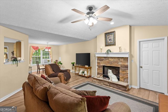 14 Wood Circle, Villa Rica, GA 30180