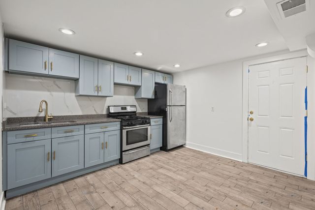 2833 W Polk Street, Chicago, IL 60612