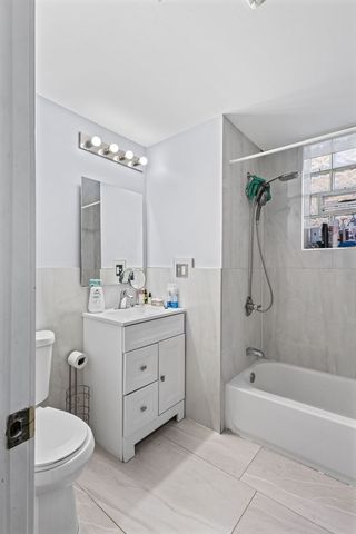 2833 W Polk Street, Chicago, IL 60612