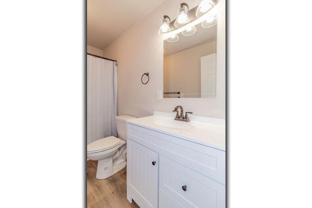 1834 DEXTER STREET, New London, WI 54961