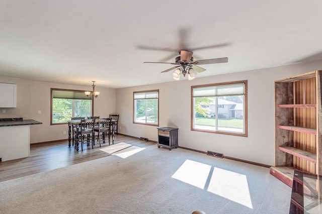 1834 DEXTER STREET, New London, WI 54961