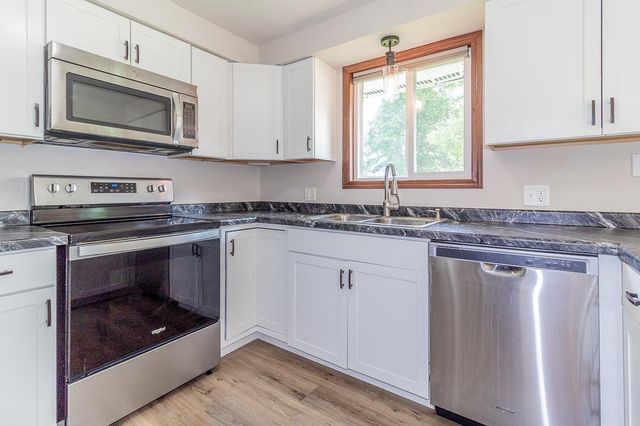 1834 DEXTER STREET, New London, WI 54961