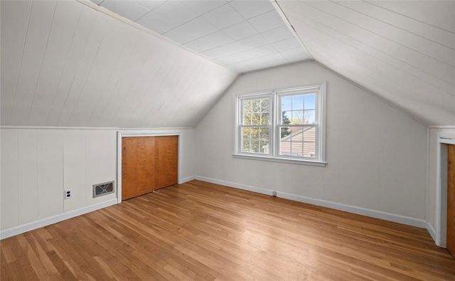 36 Ideal Court, Warwick, RI 02818