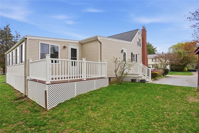 36 Ideal Court, Warwick, RI 02818