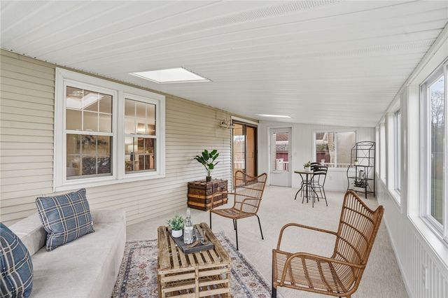 36 Ideal Court, Warwick, RI 02818