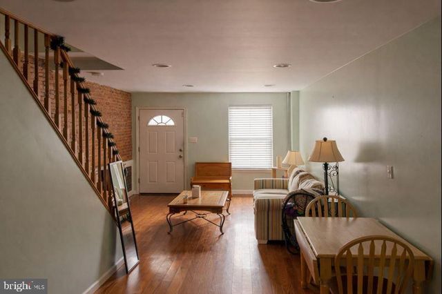 4225 FILBERT ST, Philadelphia, PA 19104