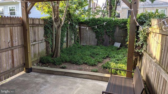 4225 FILBERT ST, Philadelphia, PA 19104