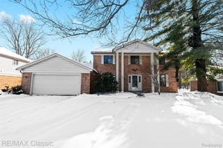 6313 Kiev Street, West Bloomfield Charter Township, MI 48324