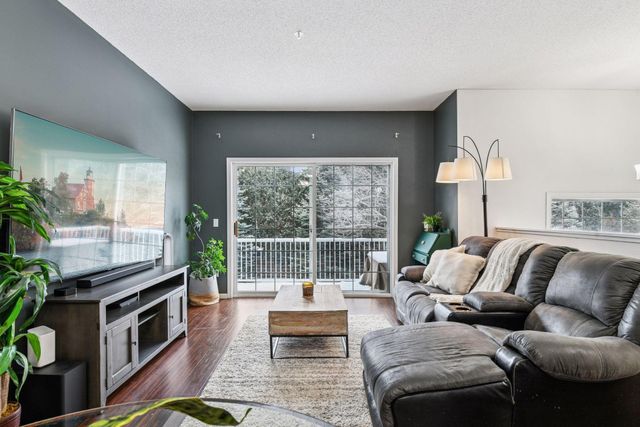 642 Willoughby Way W, Minnetonka, MN 55305