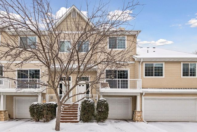 642 Willoughby Way W, Minnetonka, MN 55305