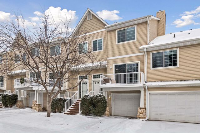 642 Willoughby Way W, Minnetonka, MN 55305