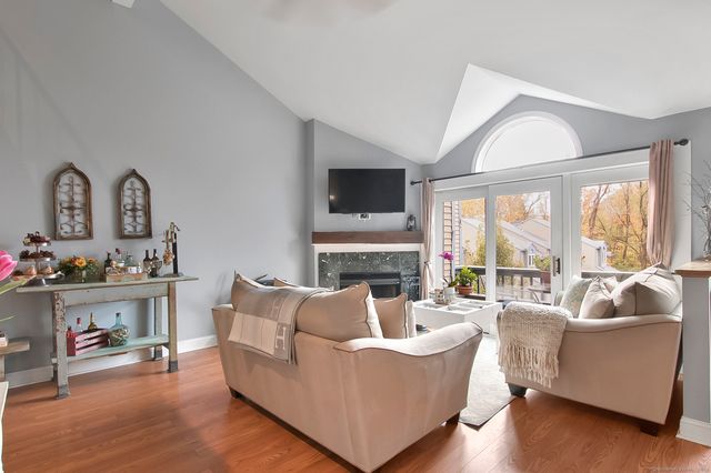 15 Perry Avenue 10A, Norwalk, CT 06850