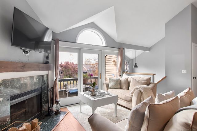 15 Perry Avenue 10A, Norwalk, CT 06850