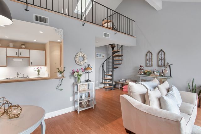 15 Perry Avenue 10A, Norwalk, CT 06850