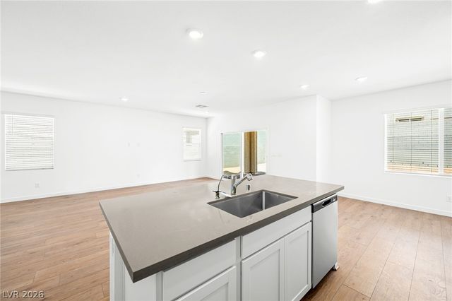 8382 Caldera Hills Avenue, Las Vegas, NV 89147