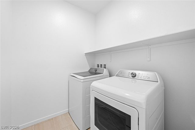 8382 Caldera Hills Avenue, Las Vegas, NV 89147