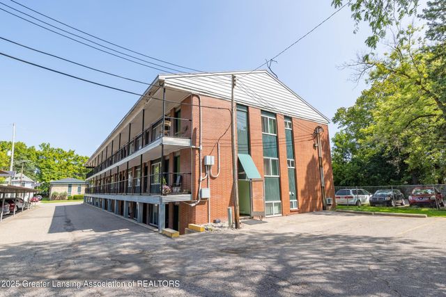 906 E Shiawassee Street, Lansing, MI 48912