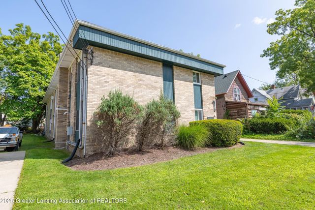 906 E Shiawassee Street, Lansing, MI 48912