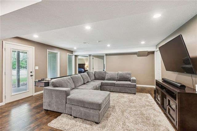 5403 N 101st Terrace, Kansas City, KS 66109