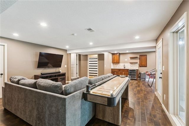 5403 N 101st Terrace, Kansas City, KS 66109