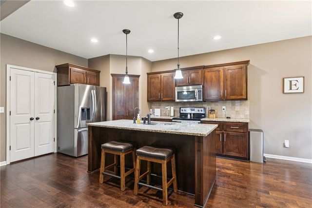 5403 N 101st Terrace, Kansas City, KS 66109