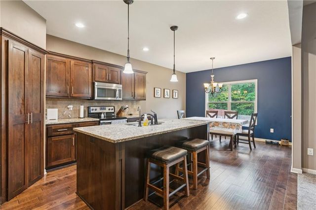 5403 N 101st Terrace, Kansas City, KS 66109