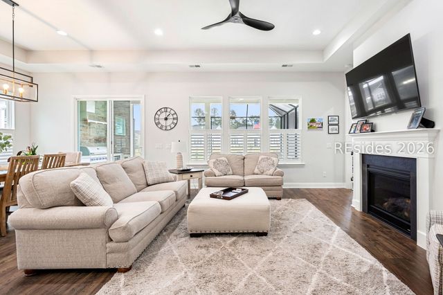 131 Foxbriar Ct, Hardeeville, SC 29927