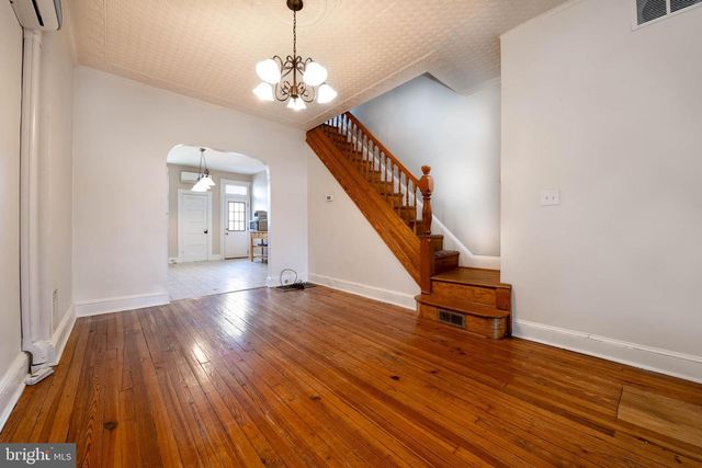 4119 FALLS RD, Baltimore, MD 21211