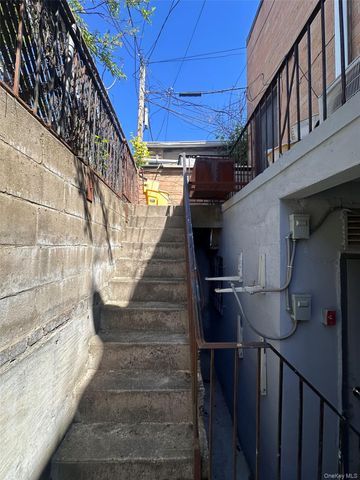 4222 College Point Boulevard Basement, Flushing, NY 11355