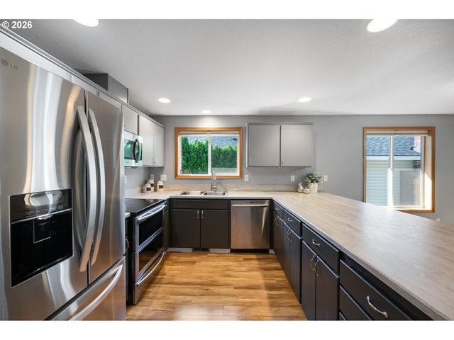 21181 Sw HOUSTON Dr, Sherwood, OR 97140