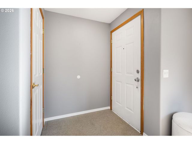 21181 Sw HOUSTON Dr, Sherwood, OR 97140