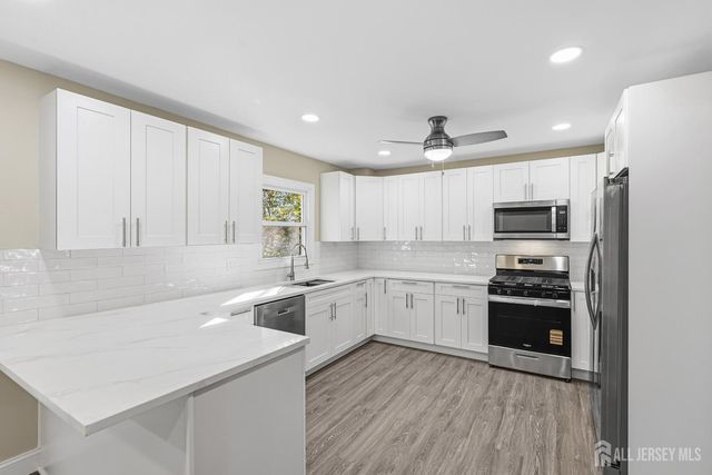 1432 Weeping Willow Court, Toms River, NJ 08753
