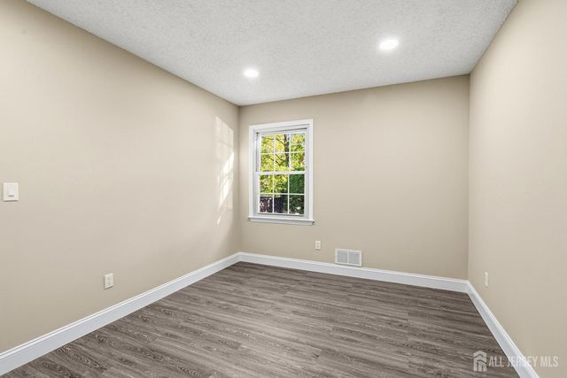 1432 Weeping Willow Court, Toms River, NJ 08753