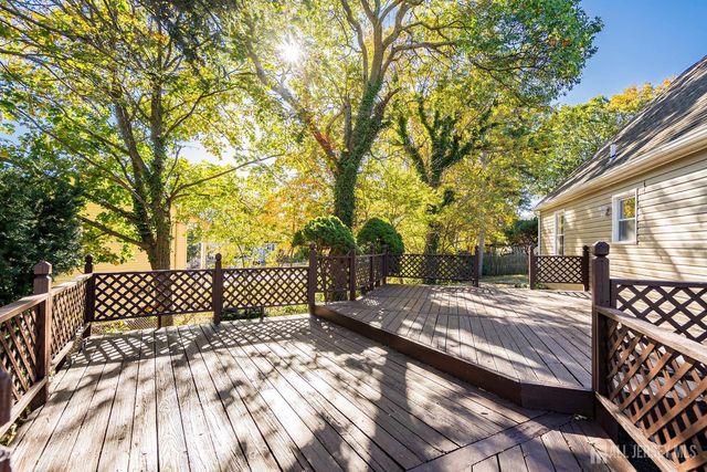 1432 Weeping Willow Court, Toms River, NJ 08753