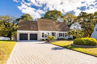 1432 Weeping Willow Court, Toms River, NJ 08753