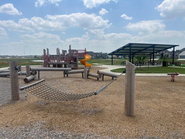 13339 Valley Orchard, Tomball, TX 77375