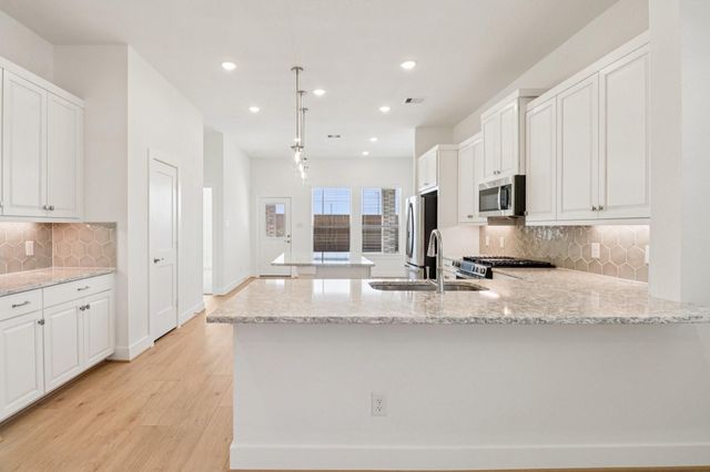 13339 Valley Orchard, Tomball, TX 77375