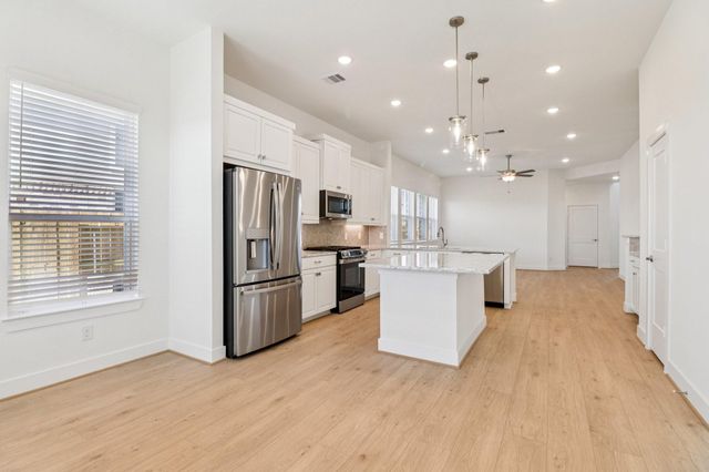 13339 Valley Orchard, Tomball, TX 77375