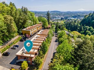 859 Sw BROADWAY Dr 41, Portland, OR 97201