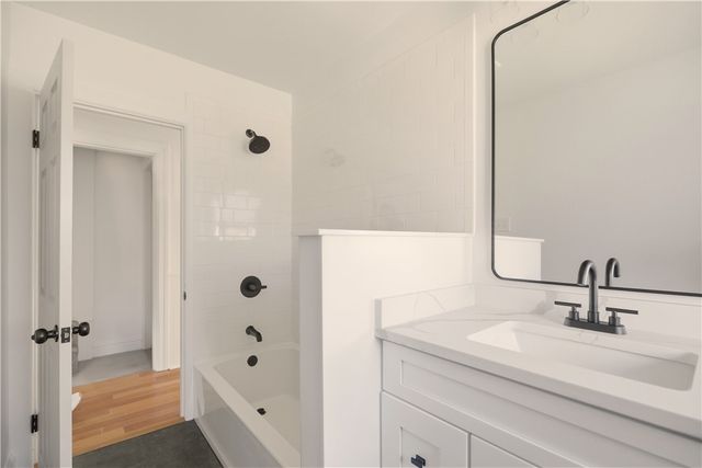 292 Sowams Road, Barrington, RI 02806