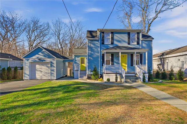 292 Sowams Road, Barrington, RI 02806