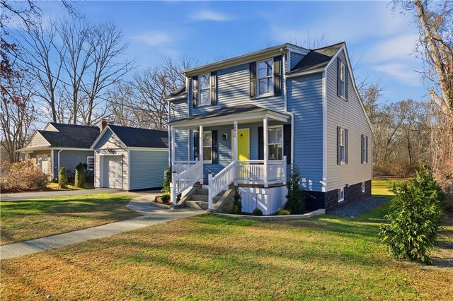 292 Sowams Road, Barrington, RI 02806