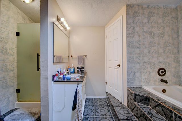 1213 Gabaldon Road, Belen, NM 87002